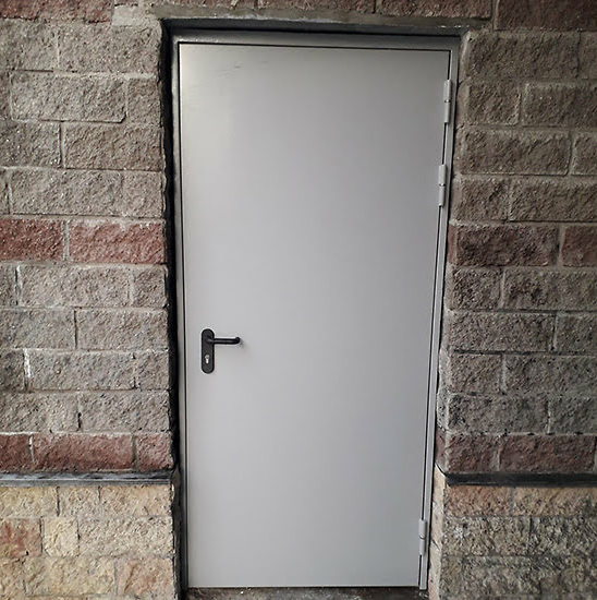 Противопожарная дверь в электрощитовую EI-30 однопольная глухая — фото 19